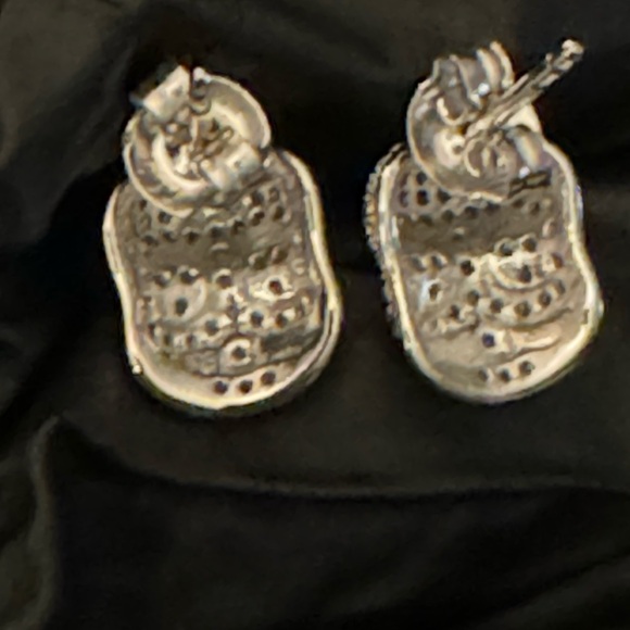 NEW. Santa Clause earrings.AAA rate cubic zirconia. 925 Italian sterling silver. - Picture 3 of 4